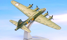 Load image into Gallery viewer, Boeing B-17F Flying Fortress, 1/144 "Memphis Belle"