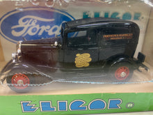 Load image into Gallery viewer, 1932 FORD V8 DELIVERY SEDAN &quot;FORTNUM &amp; MASON&quot; 1/43