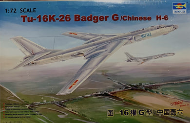 Chinese H-6 Tupolev Tu-16K-26 Badger G  1/72