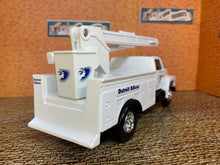 Load image into Gallery viewer, Ford F750 Detroit Edison Aerial Bucket Truck 1/34 Scale