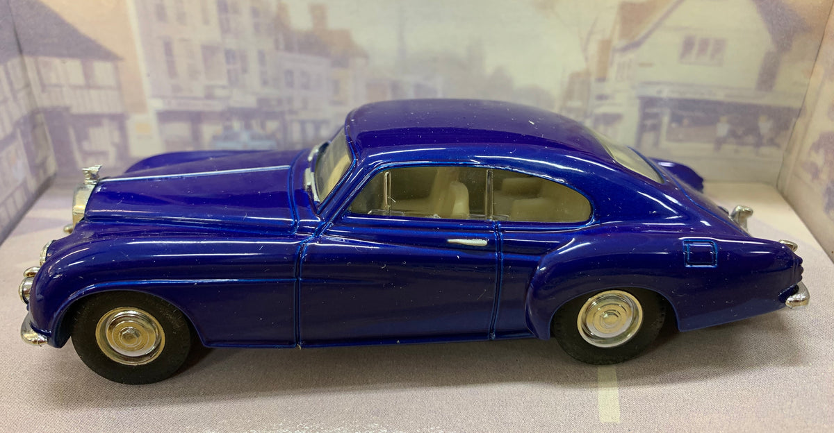レアカラーDINKY TOYS BENTLEY ミニカー Dinky 194, Bentley S Series Coupe - Free Price Guide & Review
