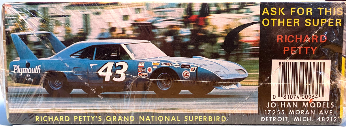 Richard Petty's 1964 Plymouth Belvedere 1/25 – J-BarHobbies Richard Petty's 1964 Plymouth Belvedere 1/25 – J-BarHobbies