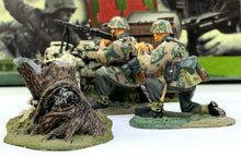 Load image into Gallery viewer, German Waffen SS - MG42 Team 3-piece set
