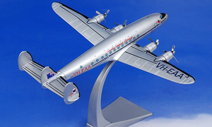 Lockheed L-049 Constellation, Qantas, 