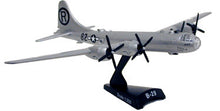 Load image into Gallery viewer, B-29 Superfortress - USAAF - Enola Gay 1/200