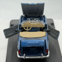 Load image into Gallery viewer, Triumph TR5 1968 Blue