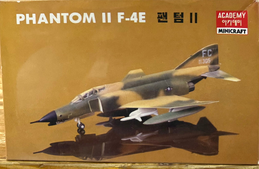 McDonnell Douglas F4E Phantom 1/144 1986 ISSUE