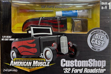 Load image into Gallery viewer, 1932 FORD ROADSTER 1/24 Die Cast Metal Kit - Pre-Painted Metal Body