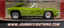 Load image into Gallery viewer, 1967 Corvette Convertible, Johnny Lightning "Elvis"