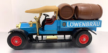 Load image into Gallery viewer, 1918 CROSSLEY BIERWAGEN, 1/47 &quot;Lowenbrau&quot;