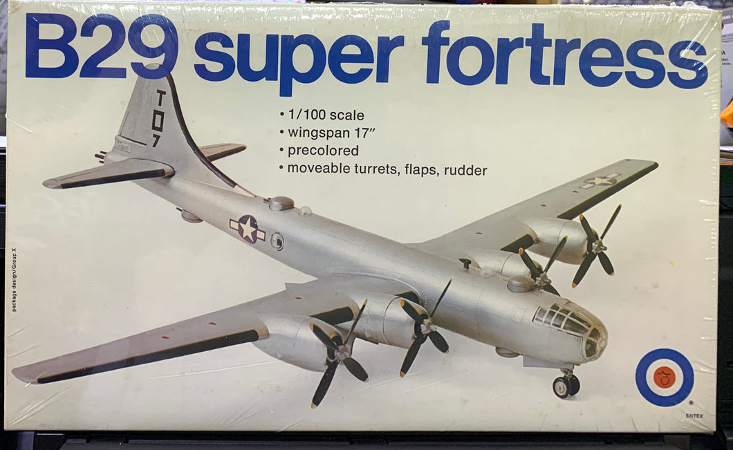 B29 SUPER FORTRESS 1/100