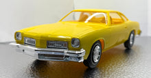 Load image into Gallery viewer, 1975 Oldsmobile Cutlass, Sebrino Yellow 1/24 Promo