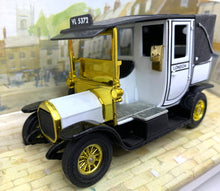 Load image into Gallery viewer, 1907 Unic Taxi 1/42 White