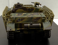 Load image into Gallery viewer, StuG IV Mid Production, Unidentified Unit, Italy, Summer 1944 1/72 By Dragon