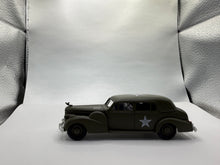 Load image into Gallery viewer, Cadillac V 16 1938-1940 Formal Sedan US Air Force 1/43 Scale