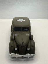 Load image into Gallery viewer, Cadillac V 16 1938-1940 Formal Sedan US Air Force 1/43 Scale
