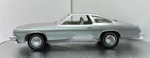 Load image into Gallery viewer, 1975 Oldsmobile Cutlass, Inca Silver Metallic 1/24 Promo