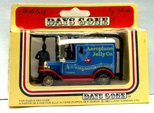 Load image into Gallery viewer, 1920 Ford Model T Van "Aeroplane Jelly Co" 1/35 Made in England