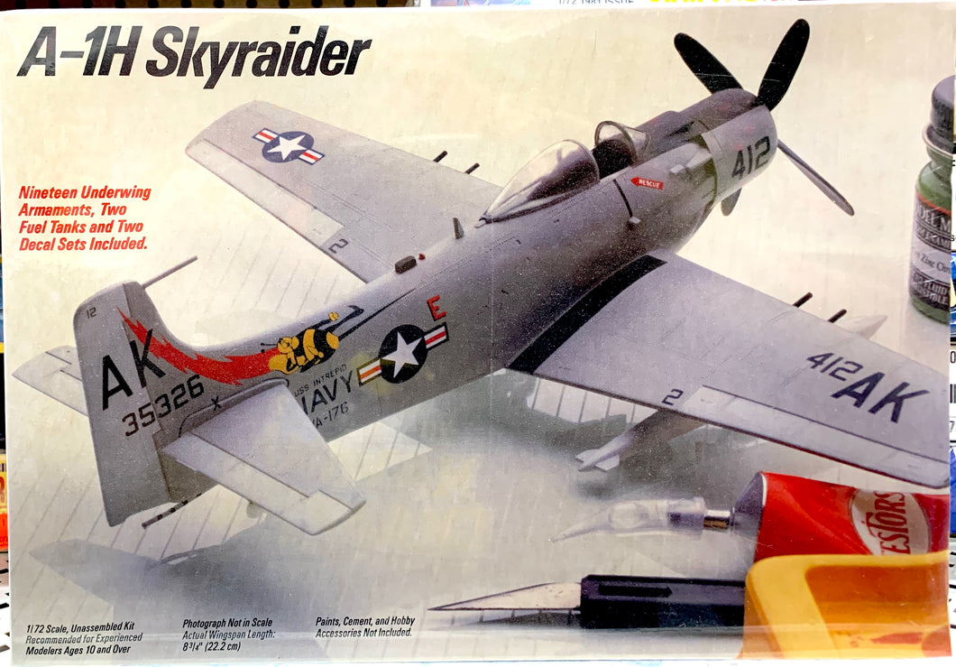 Douglas A-1H Skyraider  1/72  1984 Issue