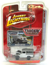 Load image into Gallery viewer, 1980 Toyota Land Cruiser Johnny Lightning "Truckin America"