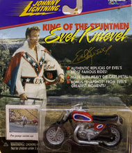 Load image into Gallery viewer, EVEL KNIEVEL Triumph Bonneville T120 1/64 scale Snapshot "Pre-jump warm-up"