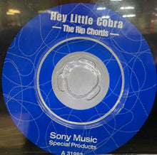 Load image into Gallery viewer, 1965 Ford 427 AC Cobra - Johnny Lightning Rock N Rollers includes single CD of Hey Little Cobra by the Rip Chords