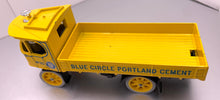 Load image into Gallery viewer, 1918 Atkinson Dampflastwagen Model D, &quot;Blue Circle Portland Cement&quot;