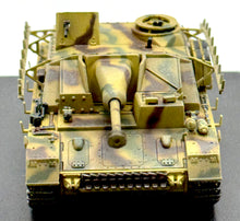 Load image into Gallery viewer, StuG IV Early Production, StuG Brigade 912, Kurland 1944 1/72 By Dragon