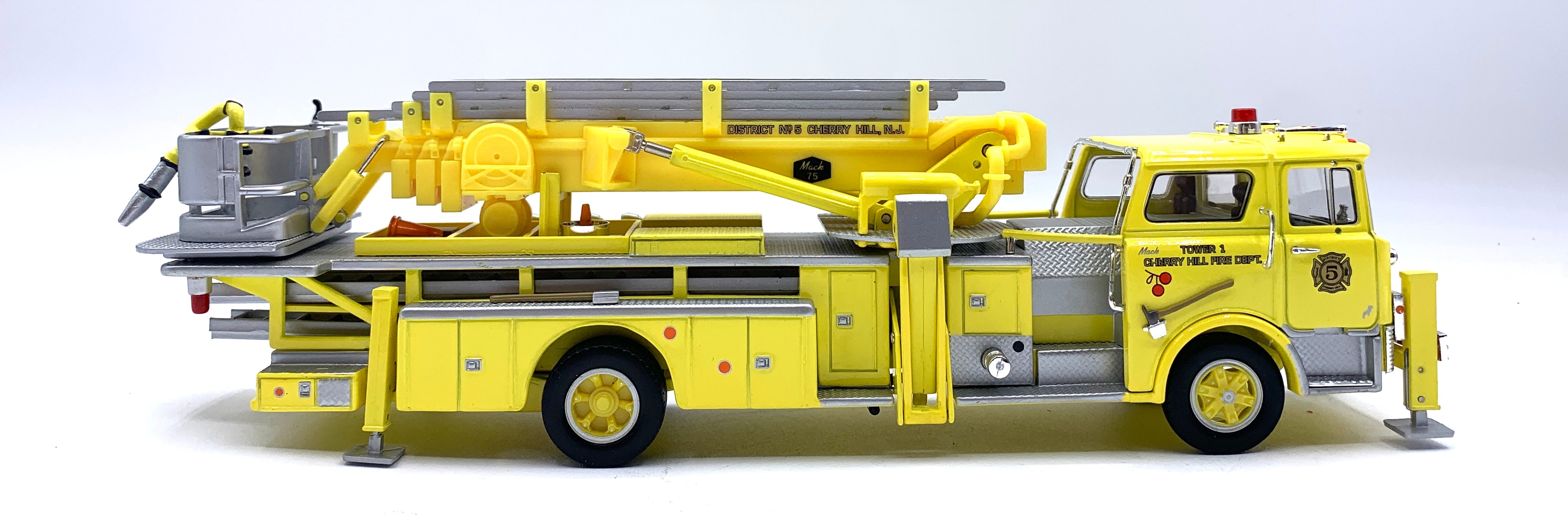 1/50 CORGI 54703 Side Mount Newark 消防車