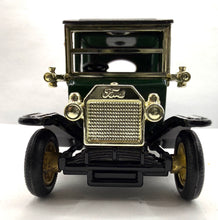 Load image into Gallery viewer, 1920 Ford Model T Car 1/64 "Singer Sewing Machine Co." Made in England
