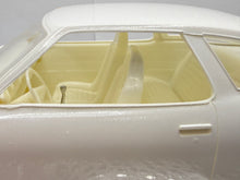 Load image into Gallery viewer, 1975 Oldsmobile Cutlass, Cameo White 1/24 Promo