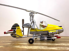 Load image into Gallery viewer, Gyrocopter from James Bond's You Only Live Twice 1/36