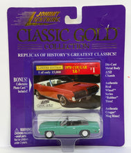 Load image into Gallery viewer, 1970 Cougar XR-7 1/63 Johnny Lightning Classic Gold Collection