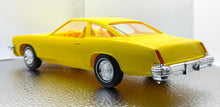 Load image into Gallery viewer, 1975 Oldsmobile Cutlass, Sebrino Yellow 1/24 Promo