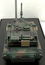 Load image into Gallery viewer, M1A1HA Abrams 1st Armored Division, Baghdad 2003 1/72