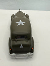Load image into Gallery viewer, Cadillac V 16 1938-1940 Formal Sedan US Air Force 1/43 Scale
