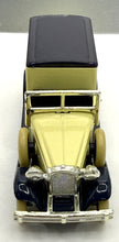 Load image into Gallery viewer, 1933 Packard Town Van 1/64 "57 Varieties H.J. Heinz Co.Ltd" Made in England