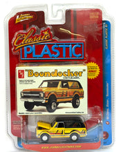 Load image into Gallery viewer, 1969 Chevy Blazer 1/63 "Boondocker" Johnny Lightning Classic Plastic