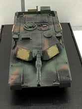 Load image into Gallery viewer, M1A1HA Abrams 1st Armored Division, Baghdad 2003 1/72