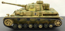 Load image into Gallery viewer, Krupp Sd.Kfz.161 Panzer IV F2, German Army 15.PzDiv, #432, Russia, 1944 1/72