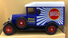 Load image into Gallery viewer, 1929 Morris Cowley Lieferwagen 1/39 &quot; Brasso&quot;