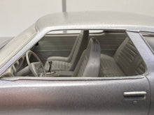 Load image into Gallery viewer, 1975 Oldsmobile Cutlass, Inca Silver Metallic 1/24 Promo