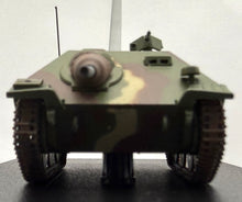 Load image into Gallery viewer, Hetzer (starr) - Prague, May 1945 1/72