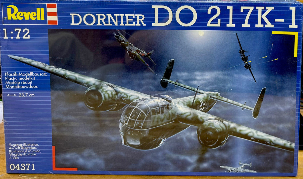 Dornier DO217 K1 1/72 1998 ISSUE