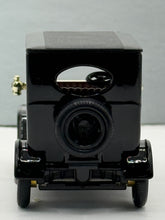 Load image into Gallery viewer, 1920 Ford Model T Car 1/44 Made in England