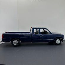 Load image into Gallery viewer, 1994 Chevrolet C-1500 Extended-Cab Indigo Blue Metallic