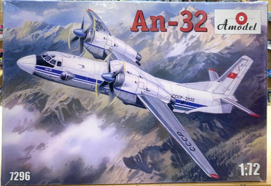 Antonov An-32   1/72