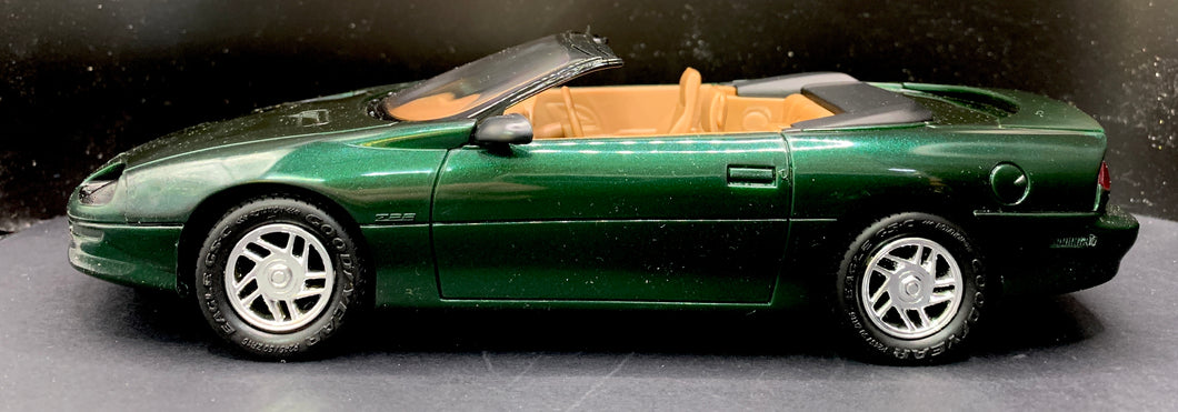 1995 Chevrolet Camaro Convertible Polo Green 1/25