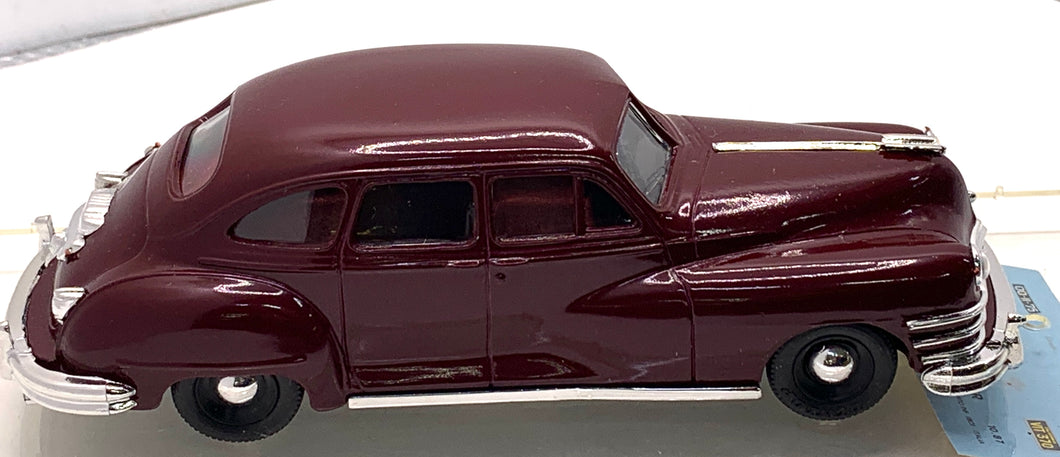 1947 CHRYSLER WINDSOR SIX SEDAN BURGUNDY 1/43