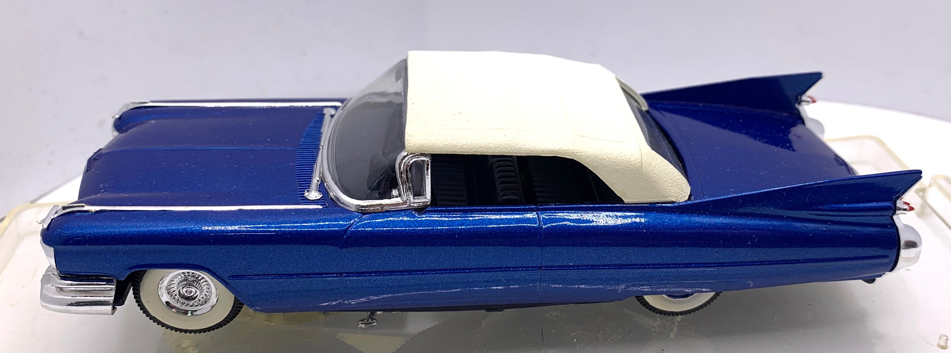 1959 CADILLAC CABRIOLET BLUE 1/43 – J-BarHobbies